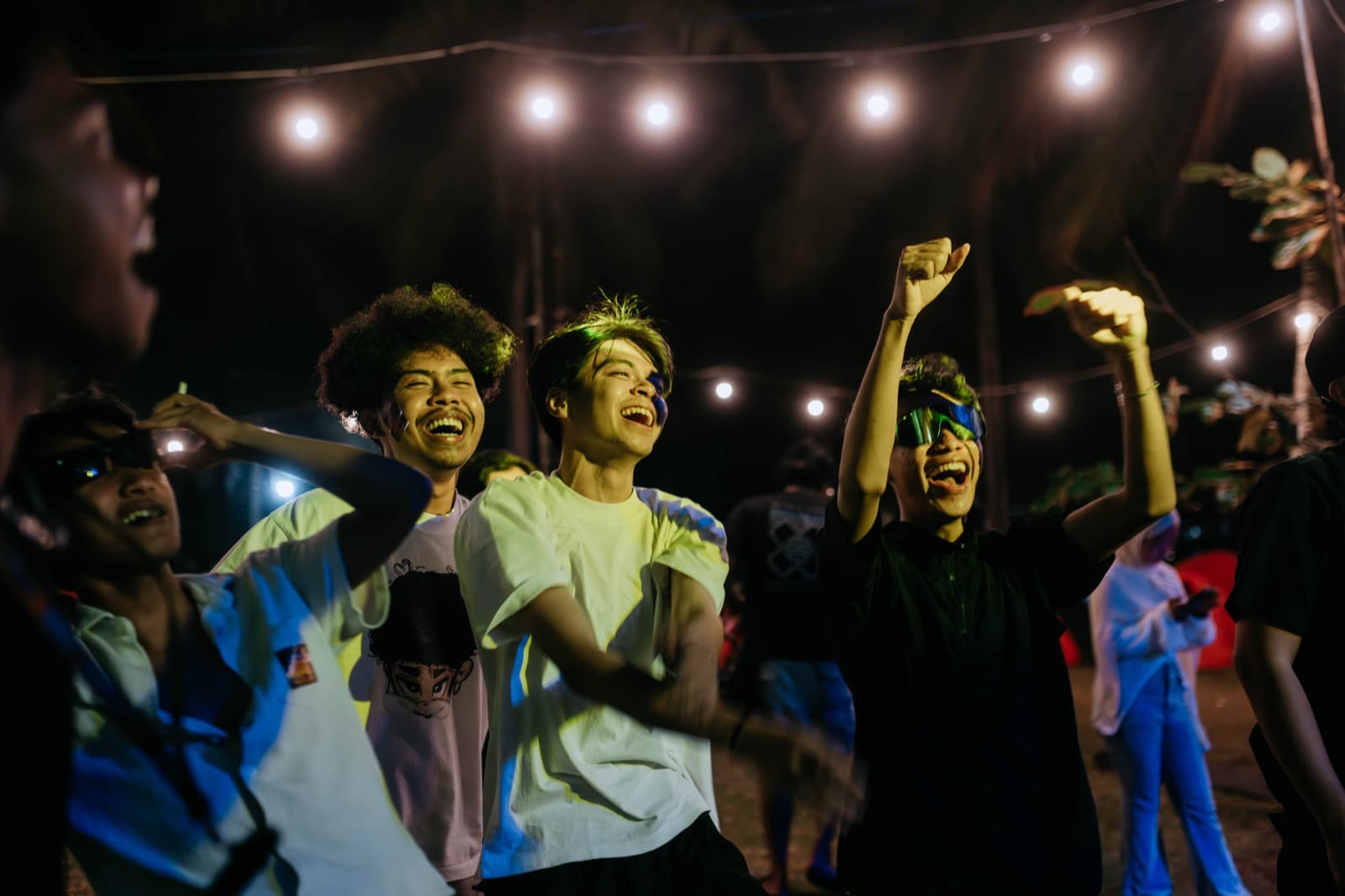 Keseruan malam summer camp HSN Tour